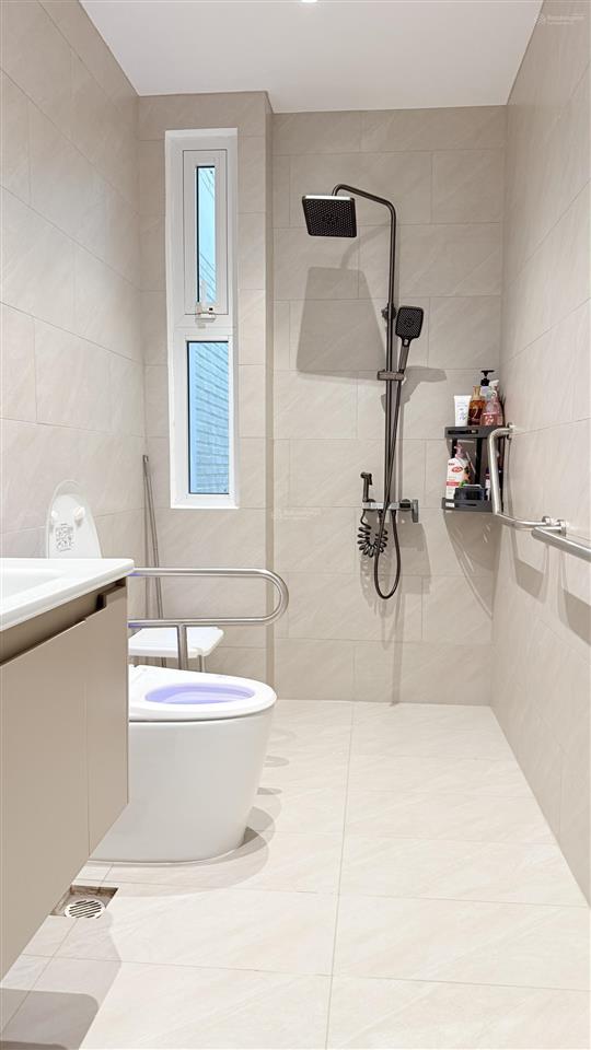 Nhà khu nam long trần trọng cung mới full nội thất và thiết bị cao cấp có thang máy 500kg