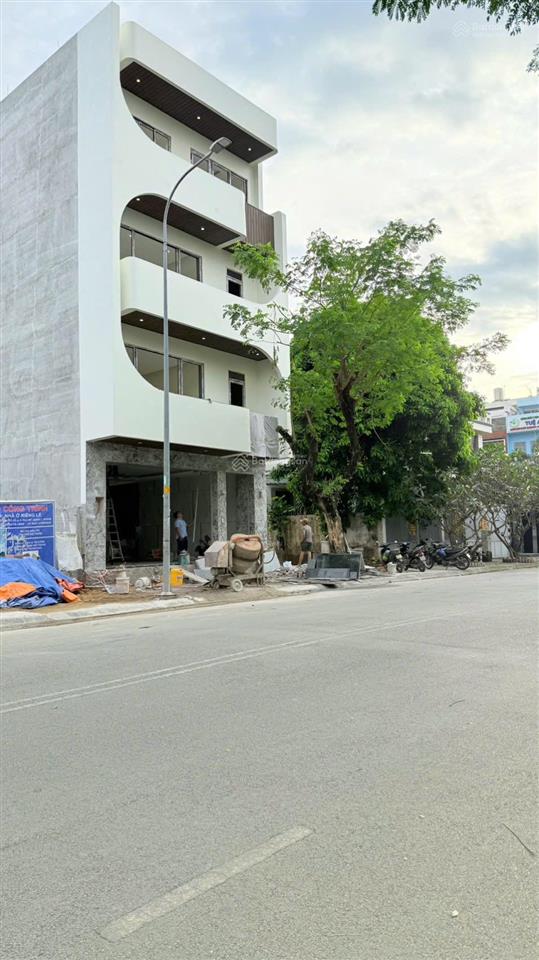 Đất chiều ngang 7m  hàng hiếm khu công ích quận 4, p. phú mỹ q7  cách ga metro 600m, giáp pmh