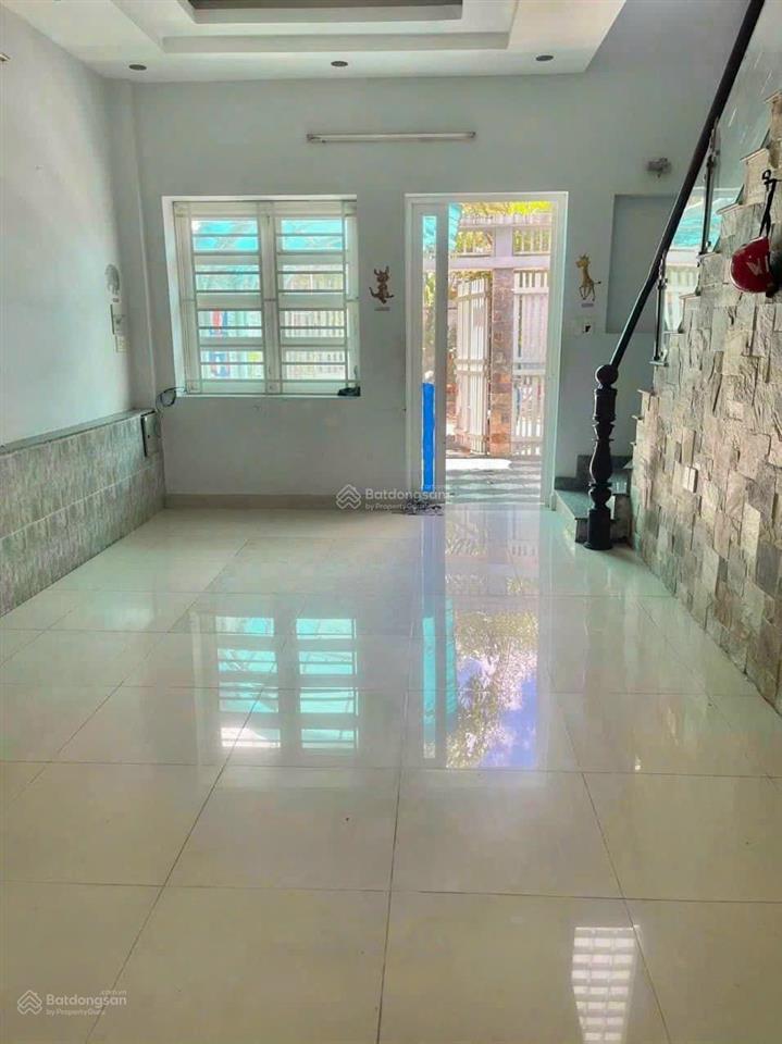 Nhà mặt tiền đường view sông giá 10,6 tỷ 90m2 x 3 tầng khu dc phú mỹ quận 7