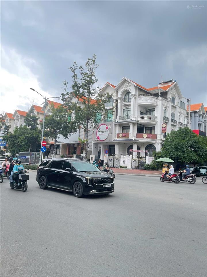 Cho thuê nhà 1 hầm 3 tầng mt nguyễn thị thập, kdc him lam, p tân hưng, q7