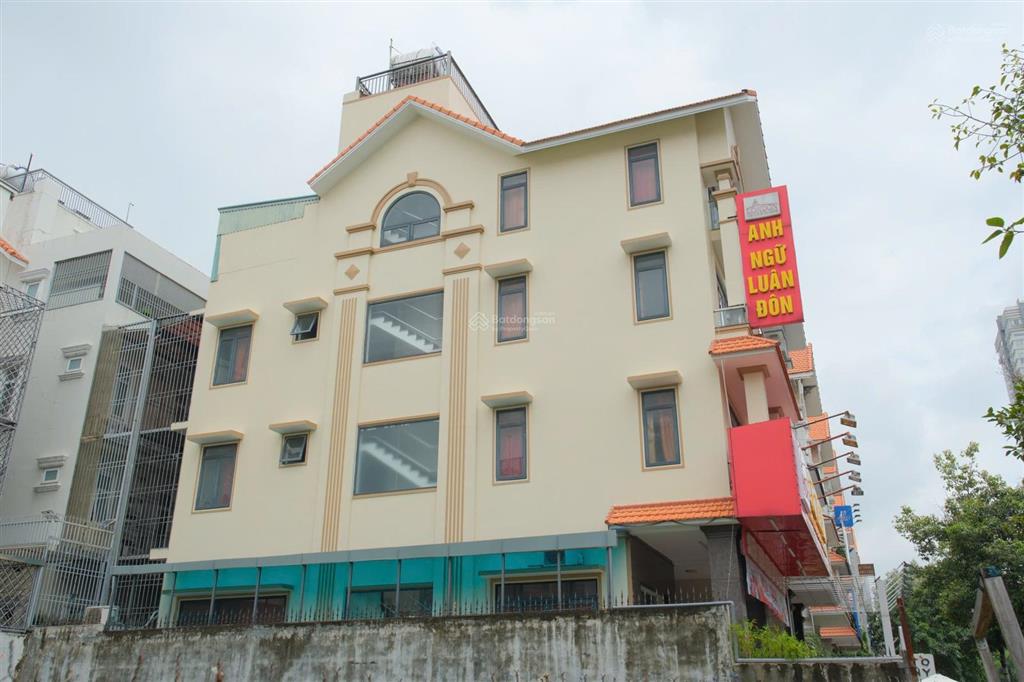 Cho thuê nhà 1 hầm 3 tầng mt nguyễn thị thập, kdc him lam, p tân hưng, q7