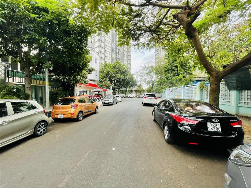 Cho thuê nhà 30tr 4 tầng dtsd 445m2 kdc phú mỹ vạn phát hưng mt đường số 2 quận 7