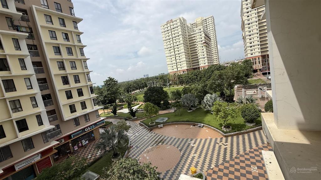 Chính chủ bán căn hộ hơn 90m2 2,550 tỷ bao rẻ block a era town, đường 15b, quận 7