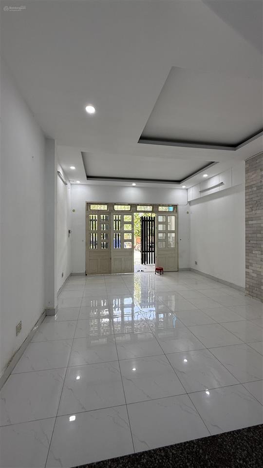 Cho thuê nhà 4 tầng 25tr/th đường d1 kdc phú mỹ 2, phạm hữu lầu, quận 7