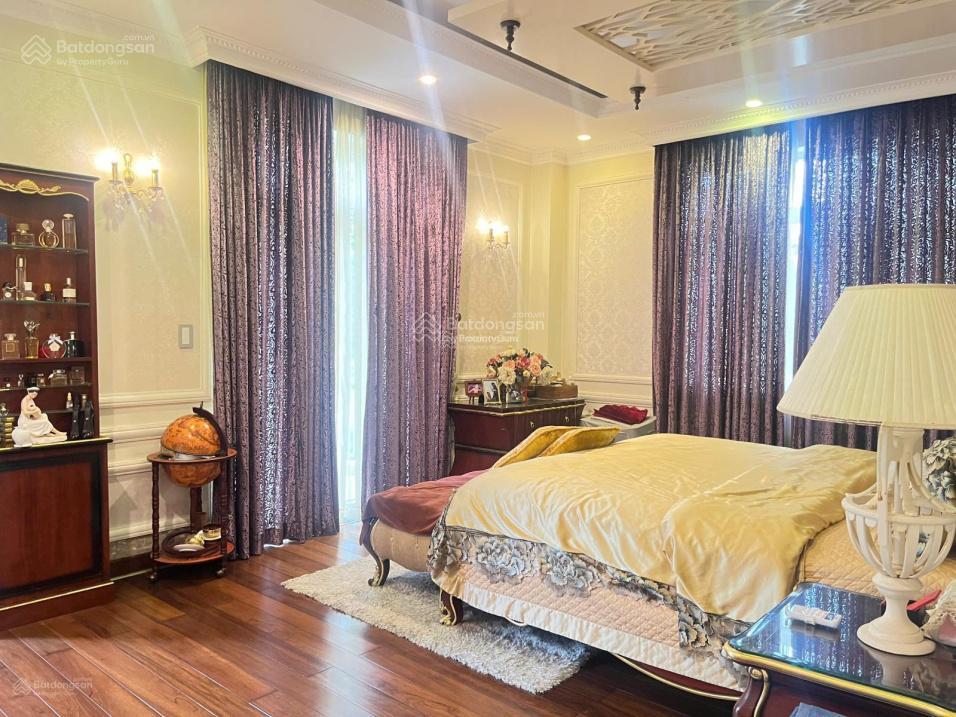 Căn biệt thư góc 2 mặt tiền khu compound an ninh 24/24 nội thất sang trọng giá rất tốt 0902 454 ***