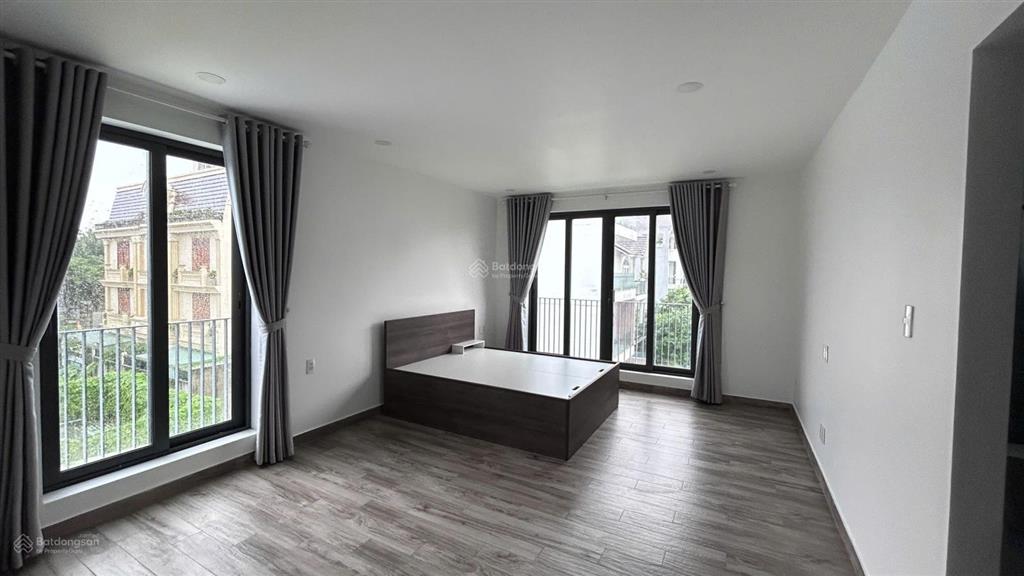 Cần cho thuê căn biệt thự song lập có thang máy, 0902 454 ***