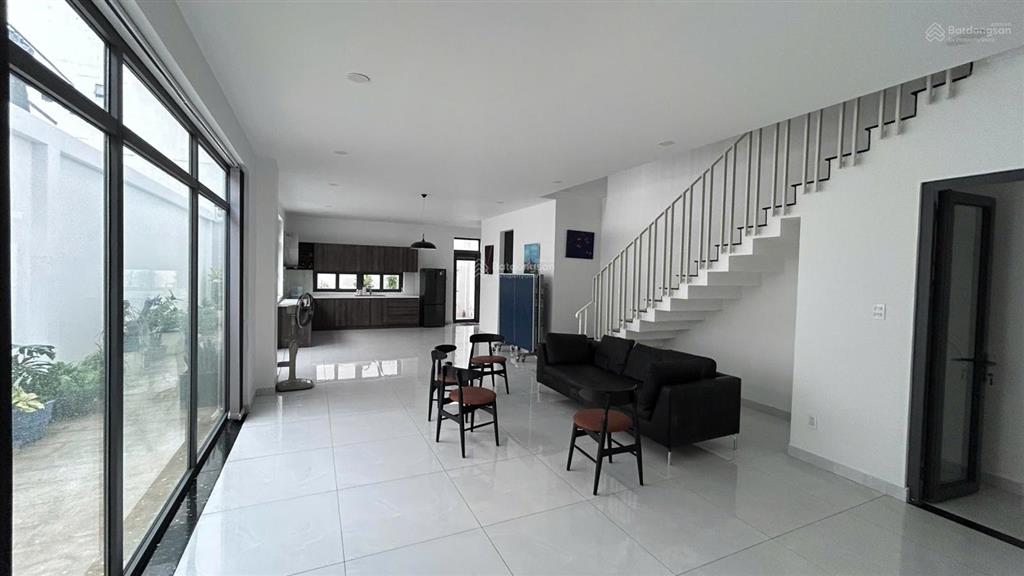 Cần cho thuê căn biệt thự song lập có thang máy, 0902 454 ***
