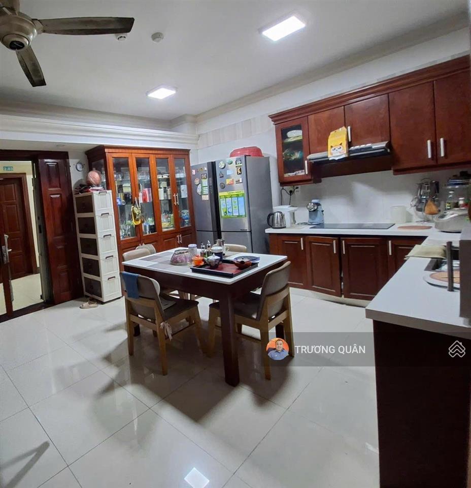 Bán gấp căn hộ chung cư 126m2 tại homyland, 53 triệu / m2, 3pn, 2wc, chính chủ