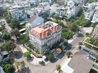 Chủ cần bán lô đất 6m x 18m 108m giá 12 tỷ.