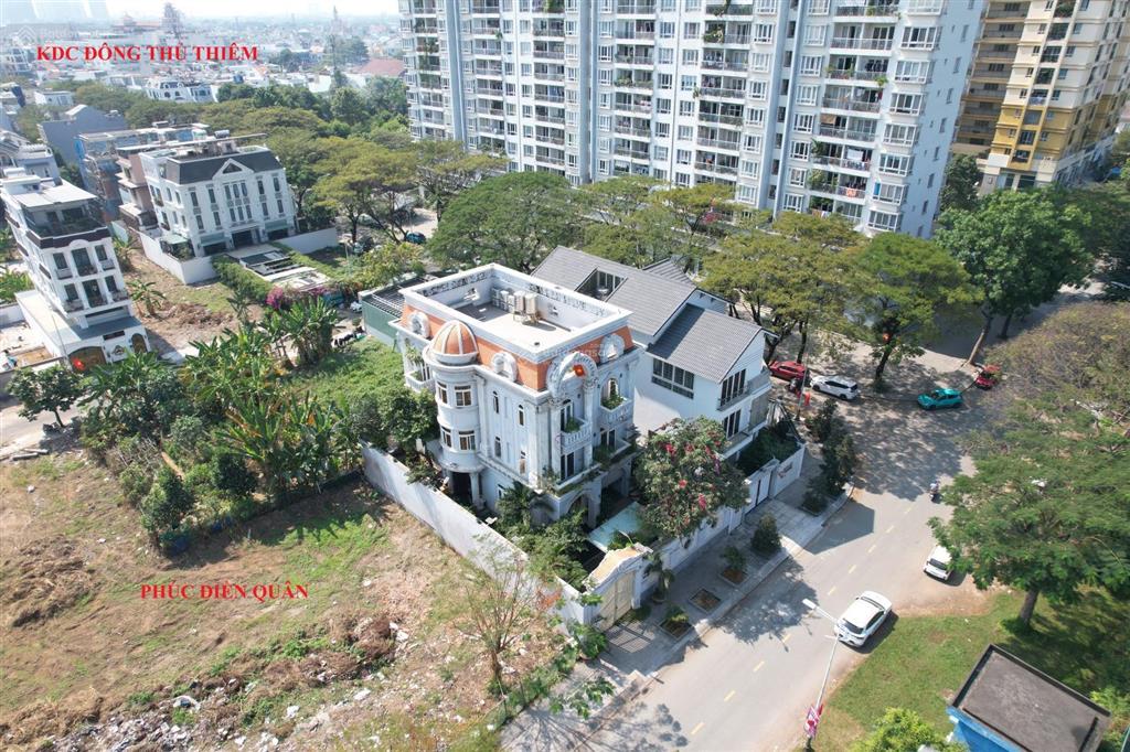 Cần bán lô góc hiếm có diện tích đẹp 2 mặt tiền xây biệt thự quá đẹp giá tốt 0902 454 ***