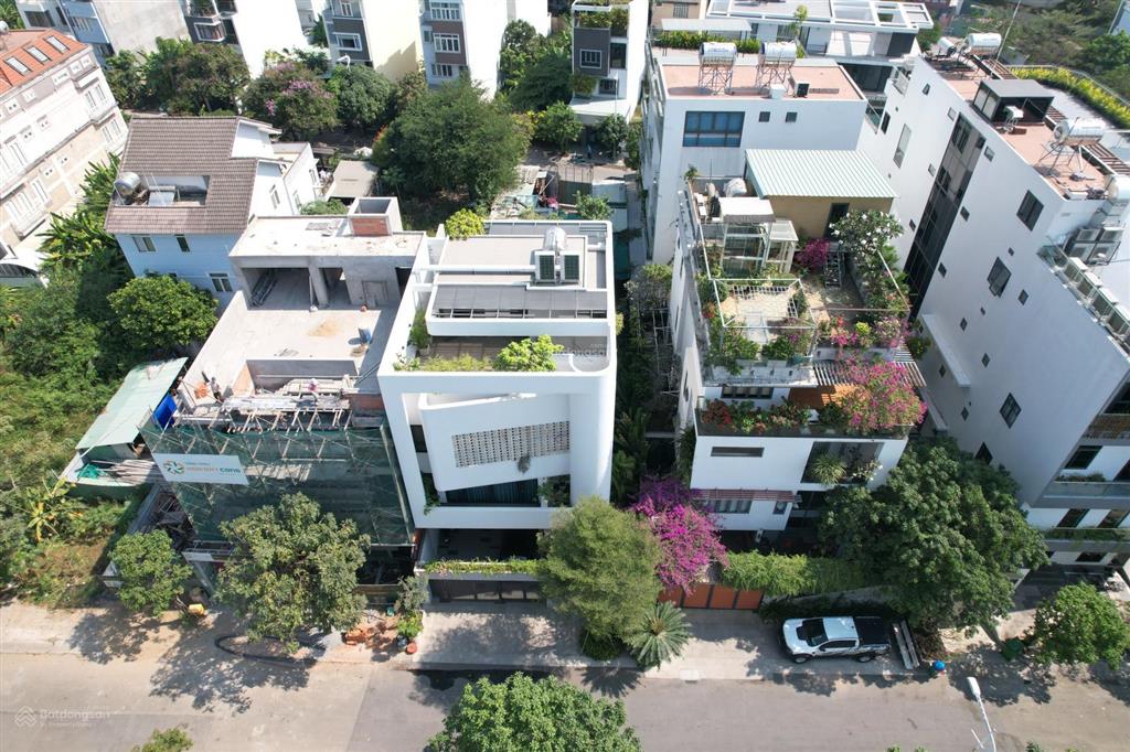 Cần bán lô góc hiếm có diện tích đẹp 2 mặt tiền xây biệt thự quá đẹp giá tốt 0902 454 ***