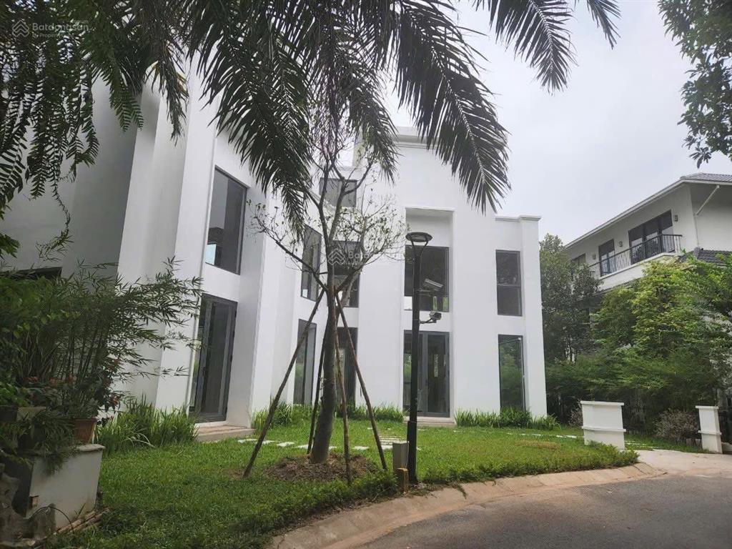 Bán biệt thự đơn lập đặc biệt ecopark giá 130tr/m2  0946 393 ***