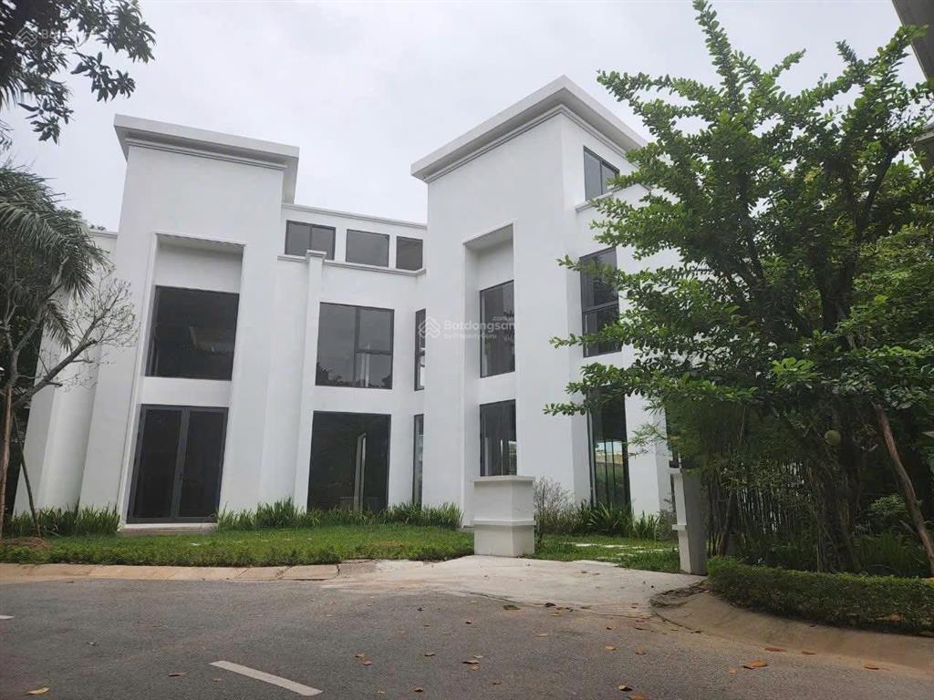 Bán biệt thự đơn lập đặc biệt ecopark giá 130tr/m2  0946 393 ***