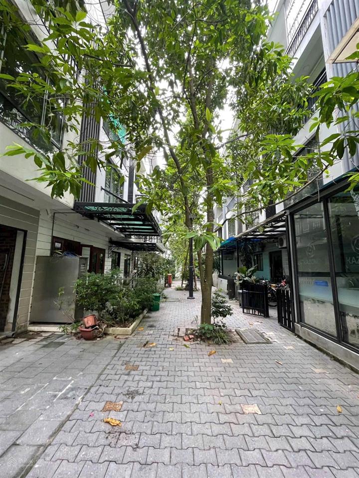 Chính chủ gửi bán nhà phố thuỷ nguyên 100m2 giá 18 tỷ   0946 393 ***