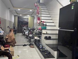 Bán nhà 3 tầng mặt tiền kinh doanh mặt tiền đường 2/4 nha trang