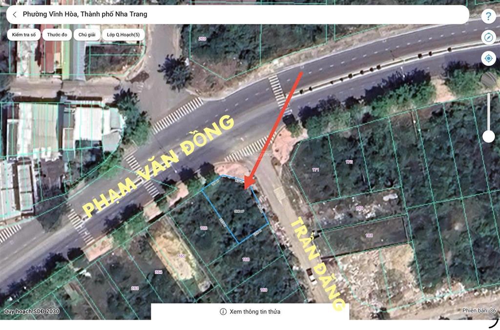 Bán đất lô góc biệt thự phạm văn đồng + trần đăng kđt mới vĩnh hoà, nha trang 306,2m giá 75tr/m