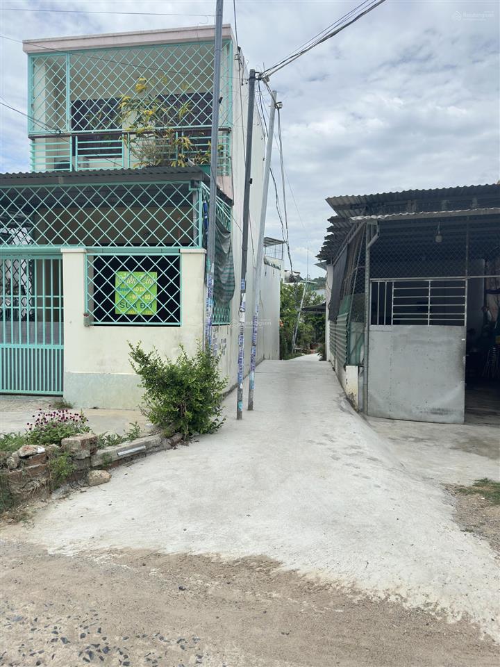 Lô đất hẻm mai thị dõng hòn nghê 2, phường tây nha trang 183m2, ngang rộng 9m, giá chỉ 2,5 tỷ