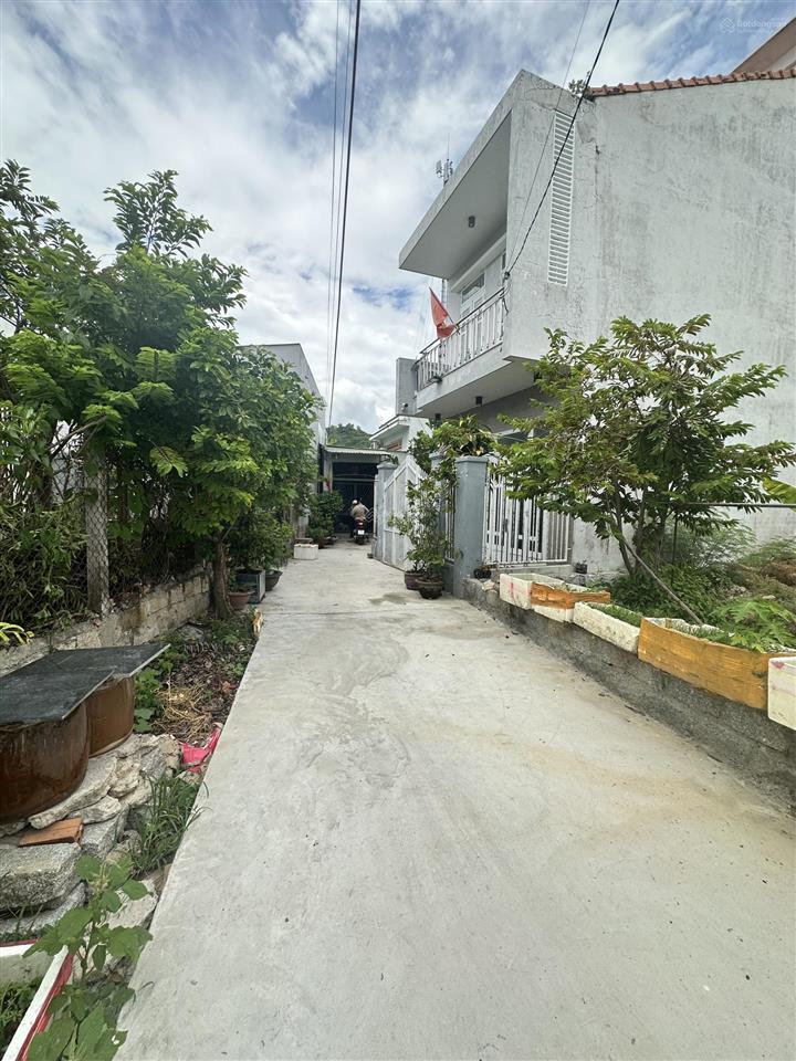 Lô đất hẻm mai thị dõng hòn nghê 2, phường tây nha trang 183m2, ngang rộng 9m, giá chỉ 2,5 tỷ