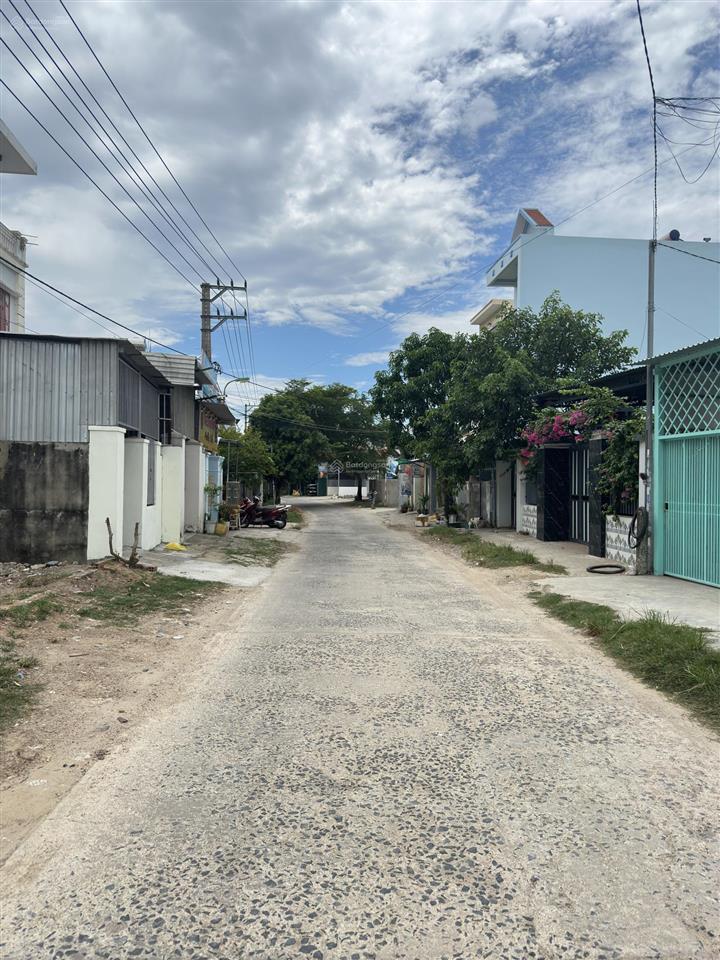 Lô đất hẻm mai thị dõng hòn nghê 2, phường tây nha trang 183m2, ngang rộng 9m, giá chỉ 2,5 tỷ