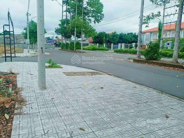 Đất mt chính kdc đối diện ủy ban xã phước thái, cần bán gấp!