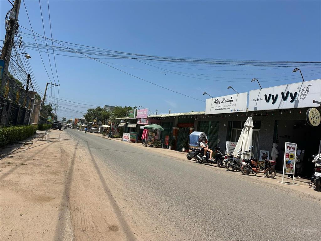 Bán đất mặt tiền hiền hoà  phước thái 10x40 .  0908 528 ***