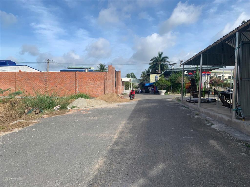 Đất cạnh chợ long phú mới  bán gấp chỉ 1 tỷ 6xx.  ngay 0908 528 ***