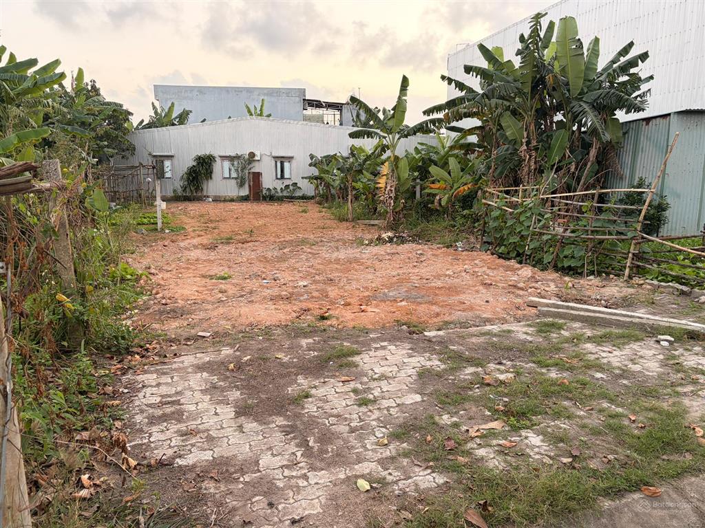 Chính chủ cần bán lô đất đ đặng văn bá, q ngũ hành sơn, đà nẵng. 5 x 27m, 135m2, kẹp cống, 4.8 tỷ