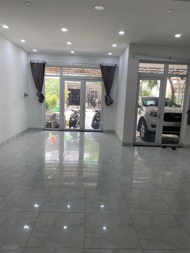 Cho thuê nhà khu villa rio vista quận 9