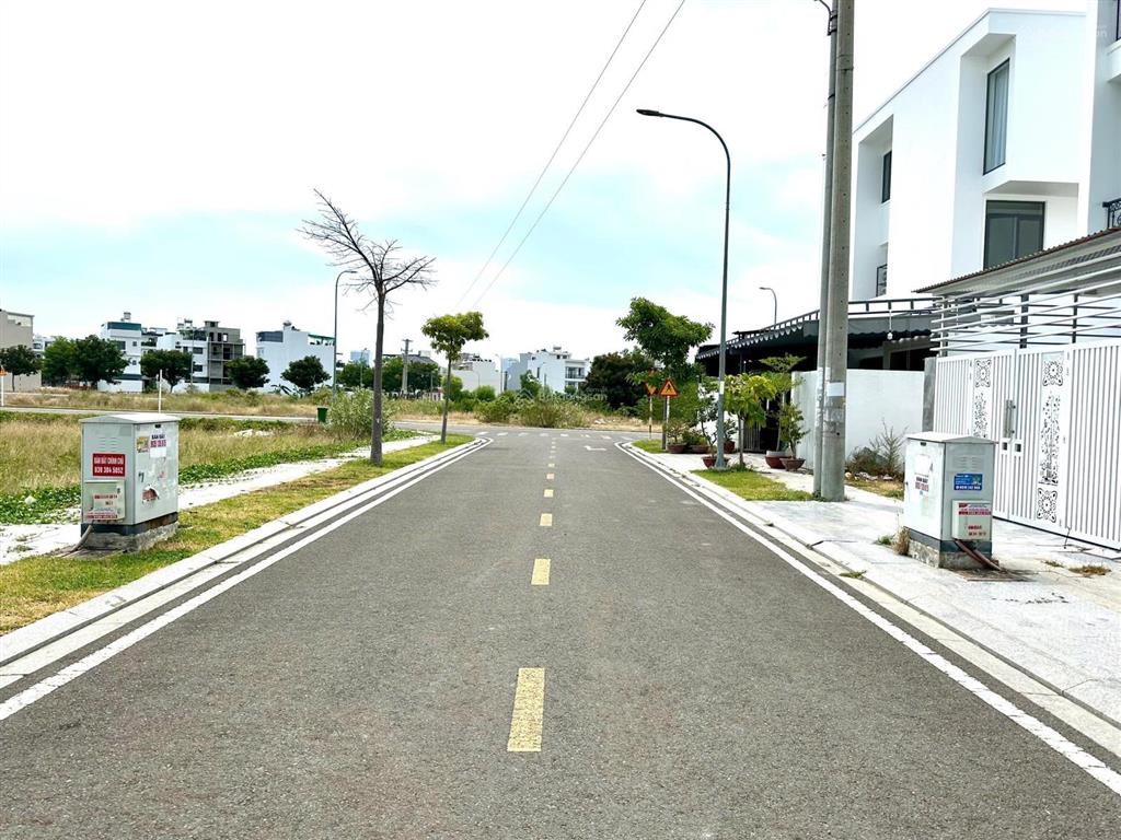 Bán nhanh lô đường thông gói 7 mỹ gia sạch đẹp chỉ 5tỷ150 bao hết