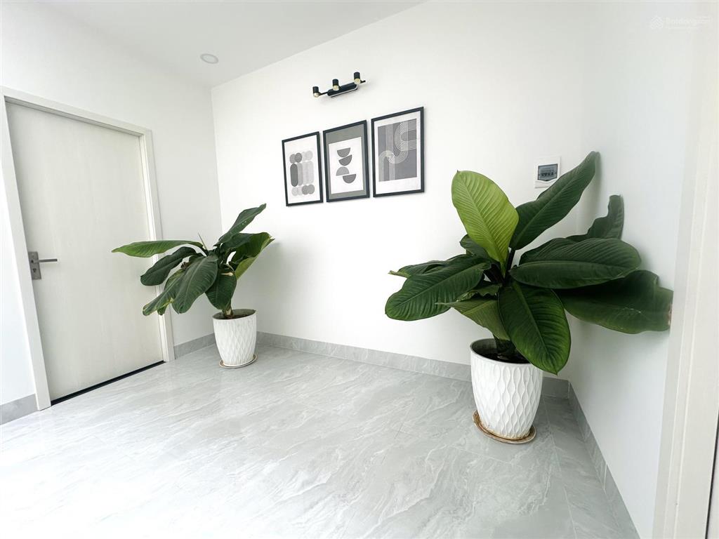Cho thuê nhà gói 7 mỹ gia, nhà mới đối diện công viên giá 27tr/tháng 0906 462 ***