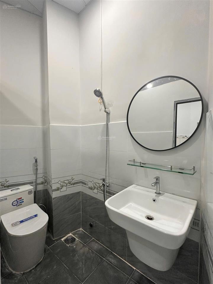 Nhà hẻm đồng nai vị trí trung tâm cách đường phùng thế tài chỉ 30m giá 3 tỷ 350