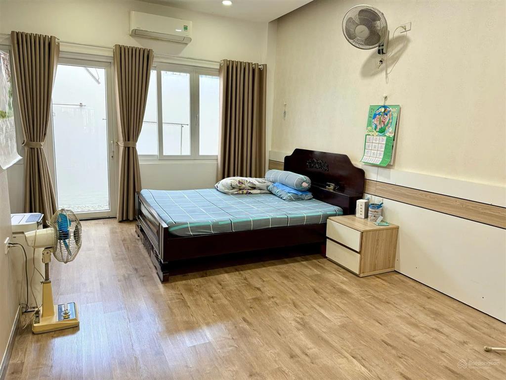 Bán nhà 3 tầng nội thất đẹp kđt hà quang i  sổ hồng sẵn giá ra nhanh 11,6 tỷ
