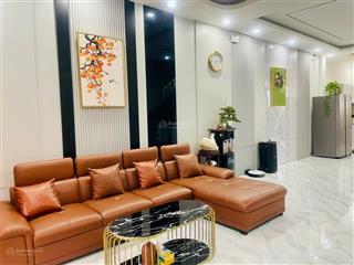 Cho thuê nhà gói 7 mỹ giacăn nội thất đẹp giá 27triệu/tháng 0906 462 ***