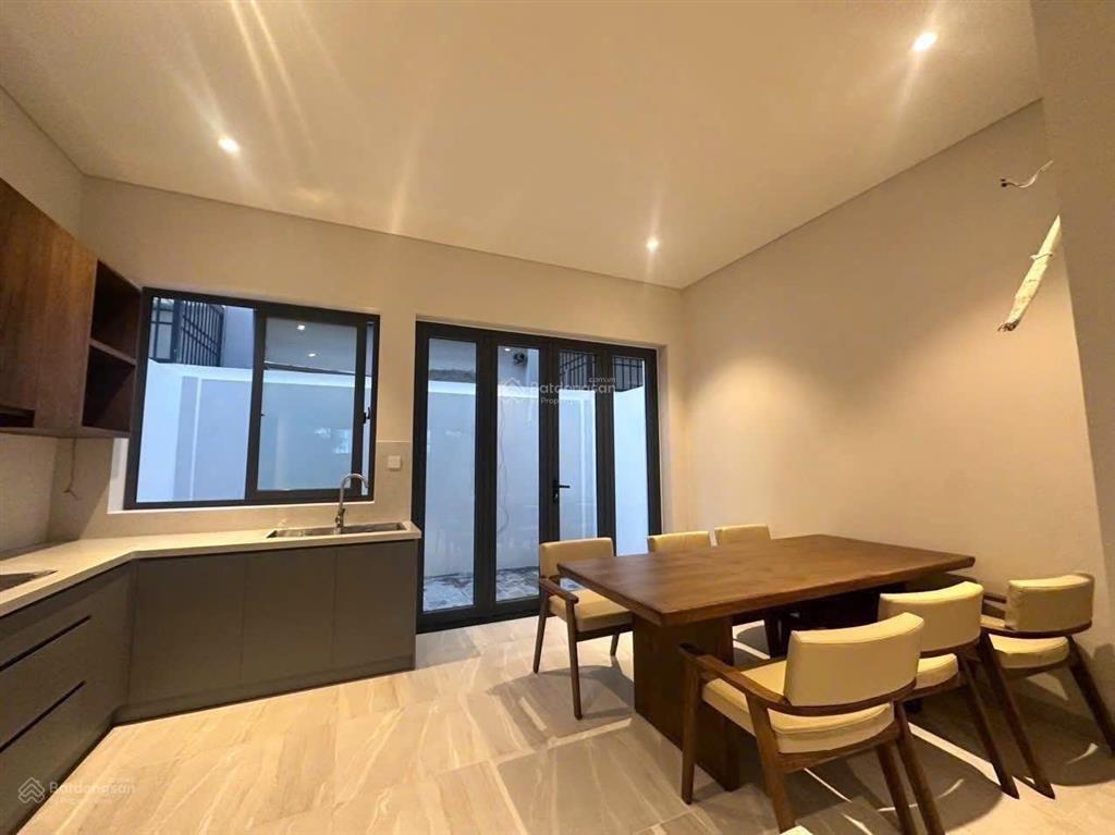 Gói 8 mỹ gia căn gần hồ bơi có nội thất giá bán nhanh chỉ 7,5 tỷ (giá hời thị trường)