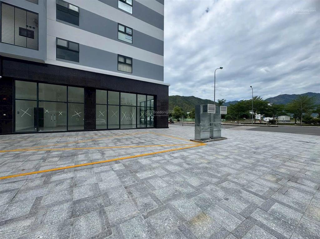 Cho thuê căn góc shophouse chung cư ccu01 phước long