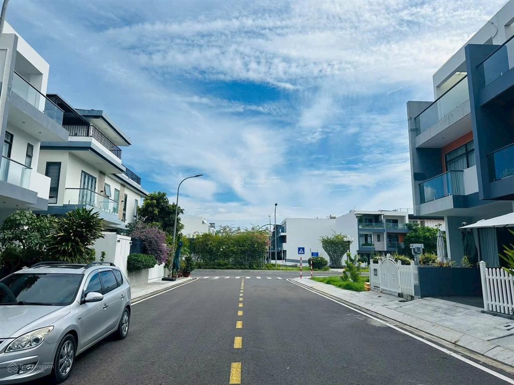 Căn thô hướng đông gói 8 mỹ gia gần hồ bơi chỉ 6.3 tỷ