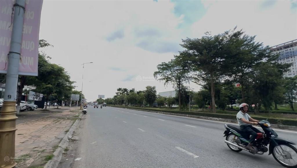 Cho thuê mặt bằng kinh doanh mặt tiền 30m đường võ nguyên giáp, cần thơ. phù hợp showroom trưng bày
