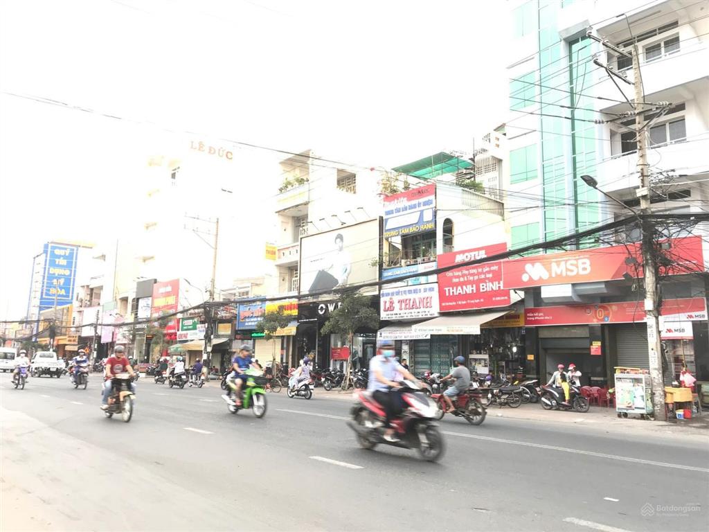 Cho thuê mặt bằng trần hưng đạo, long xuyên. mặt tiền 10m ngay ngã tư đèn 4 ngọn