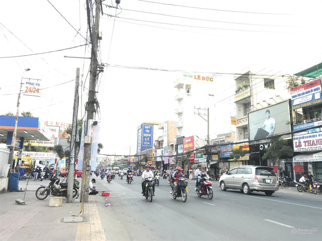 Cho thuê nhà góc 2 mặt tiền đường trần hưng đạo tại trung tâm quận ninh kiều, cần thơ