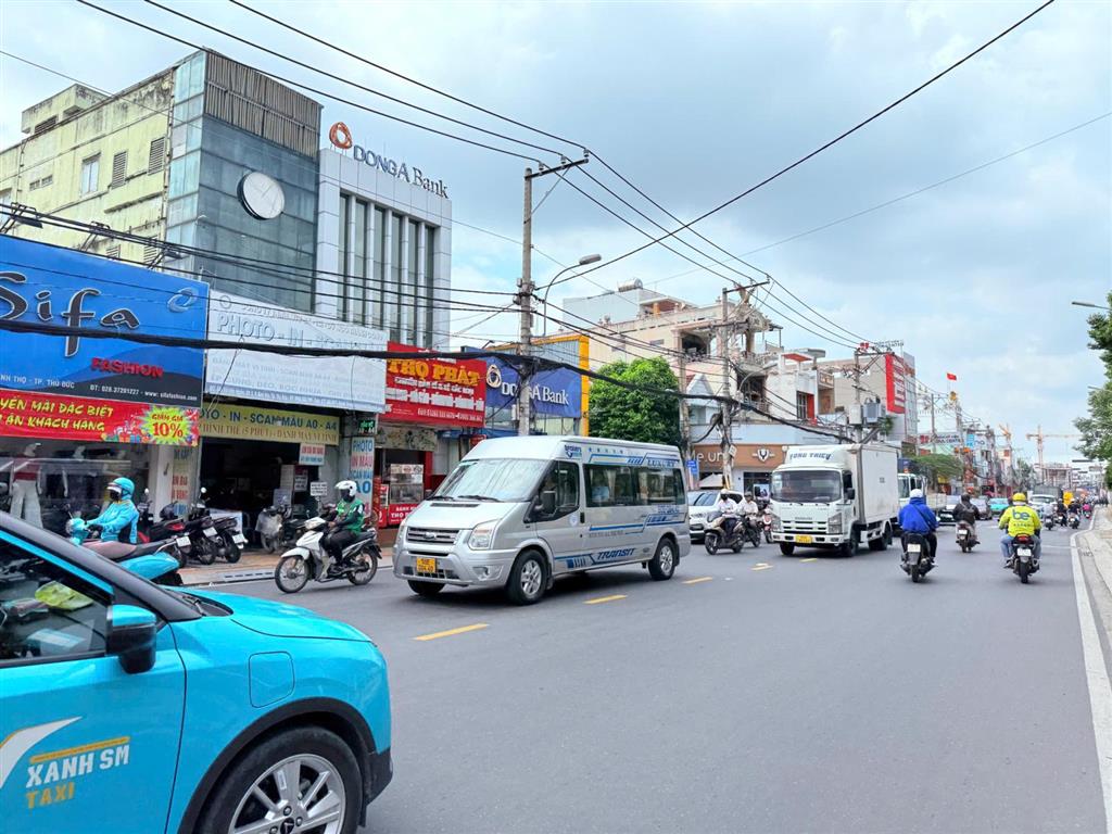 Chỉ 65 tr/m2 nhà 1 sẹc võ văn ngân  dt 141m2 ngang 6.2 x 24m vuông đẹp
