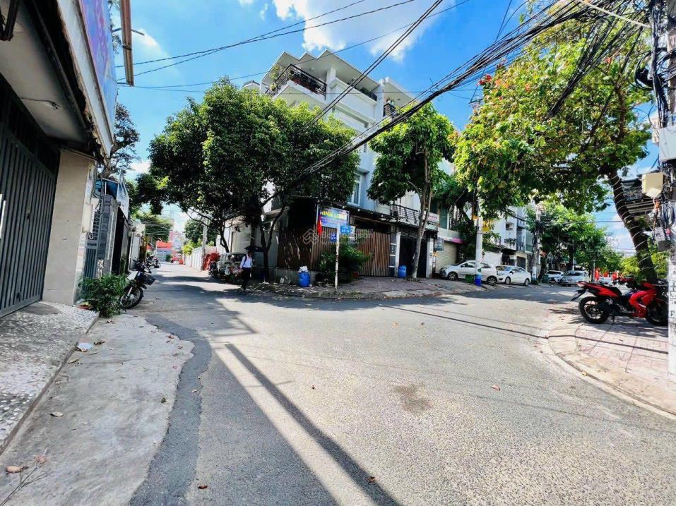 Siêu phẩm khuôn đất 267m2 (14 x 18m) đối diện đại học ngân hàng  gpxd hầm 6 tầng 1028m2 sàn