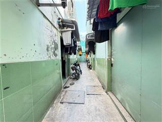 Khuôn đất đẹp 208m2  9.8 x 21m gpxd hầm 6 tầng mái che ngay khu làng đại học hoàng diệu 2