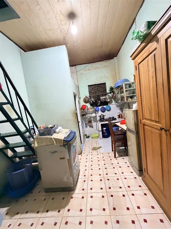 Hàng ngon  mặt tiền đường 9 linh trung  2 tầng sử dụng hơn 50m2  giá tốt chỉ nhỉnh 4 tỷ