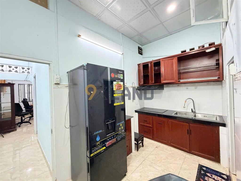 Gấp bán 5.2 tỷ  sổ hồng chính chủ 20 năm  nhà 2 tầng mặt tiền đường 19 p. thủ đức dtsd 80m²
