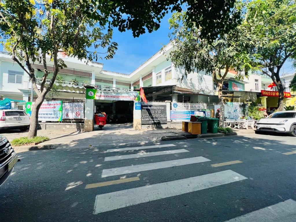 Nhà mặt tiền liền kề himlam linh chiểu  2 tầng  ngang 5m nở hậu  gần 50m2 giá chỉ 4.7 tỷ