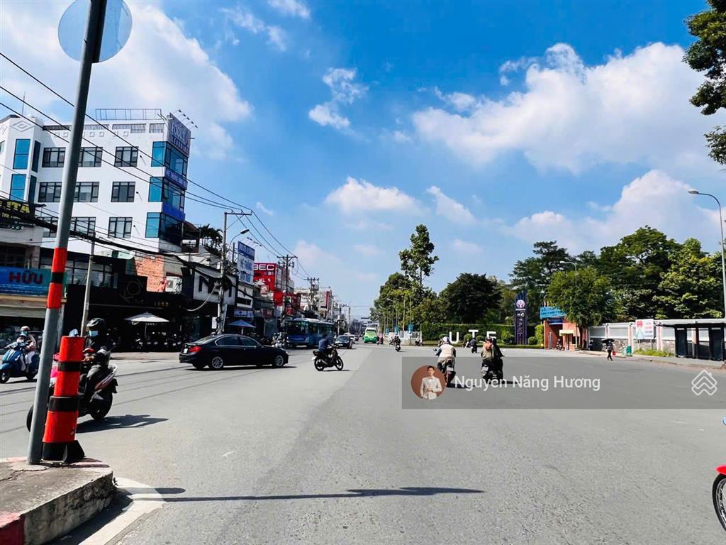 Mtkd nguyễn văn bá  ngay ngã tư thủ đức  nhà 2 tầng  dt 5.1 x 22m sẵn hđt 35 triệu/tháng