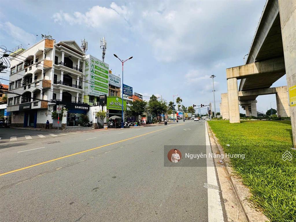 Mtkd nguyễn văn bá  ngay ngã tư thủ đức  nhà 2 tầng  dt 5.1 x 22m sẵn hđt 35 triệu/tháng