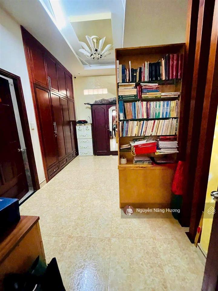 Nhà mặt tiền trung tâm bình thọ  ngang 8.8 x 20m, 186m2  kết cấu 3 tầng kiên cố chỉ 18 tỷ