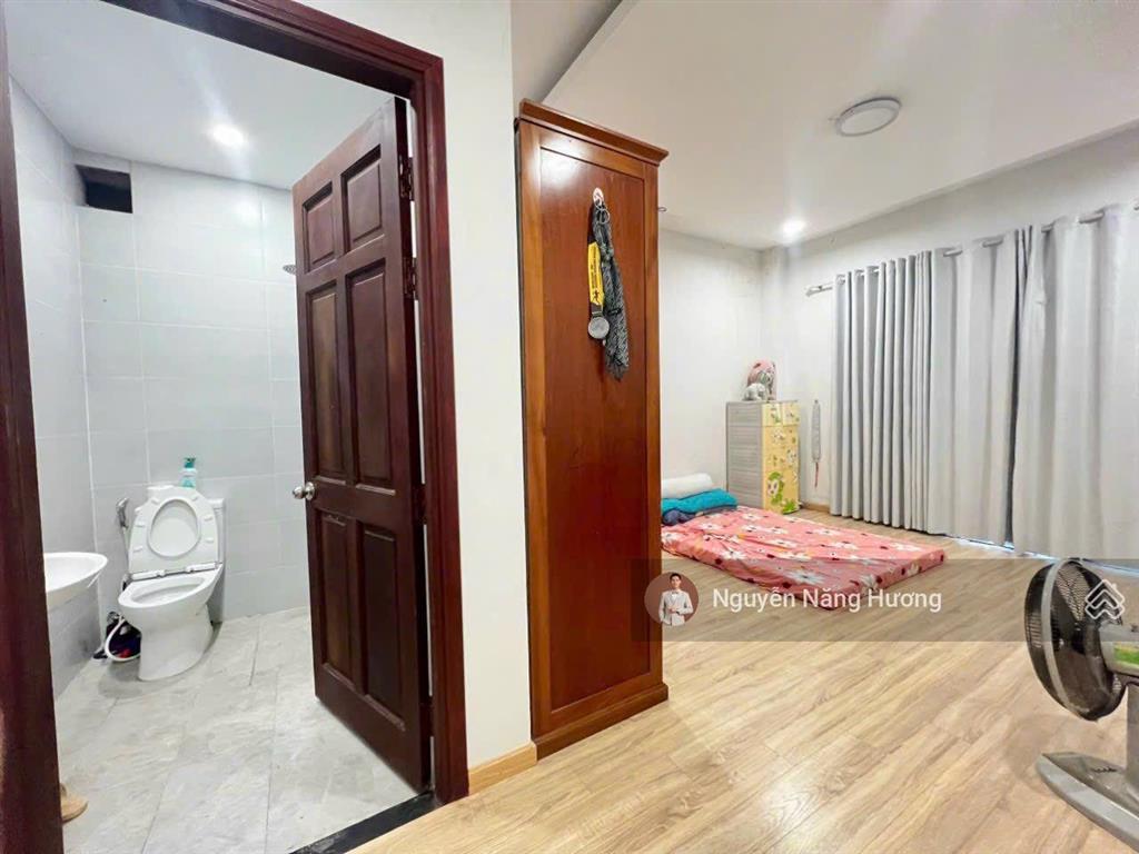 Chdv 4 tầng 16 phòng khu vip bình thọ  góc 2 mt đường thống nhất  dt 5.2 x 22m full thổ chỉ 15 tỷ