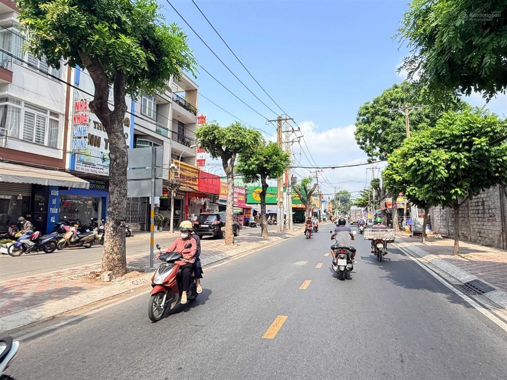 Nhà 3 tầng  căn góc 2 mặt tiền đường 9 kha vạn cân  dt 8.7 x 21m full thổ cư  sẵn thu nhập tốt